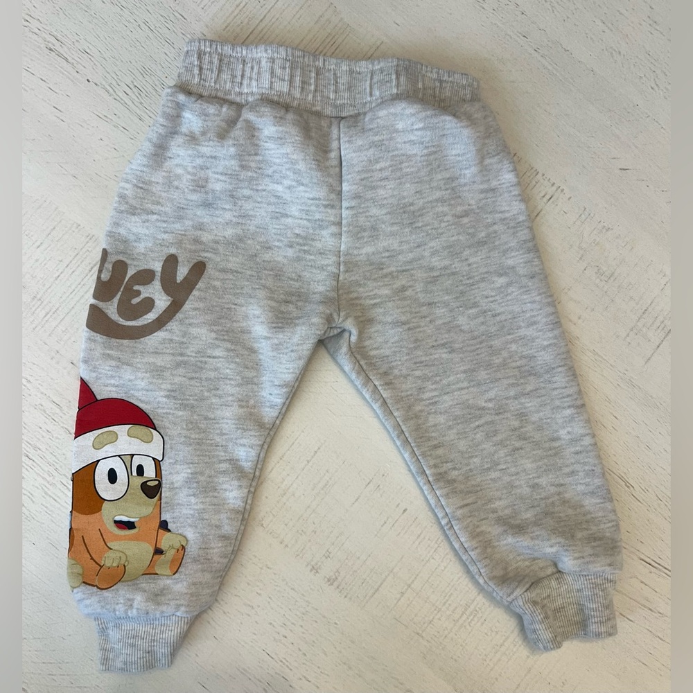 Bluey Baby Christmas Sweater Outfit - Picture 5 of 8